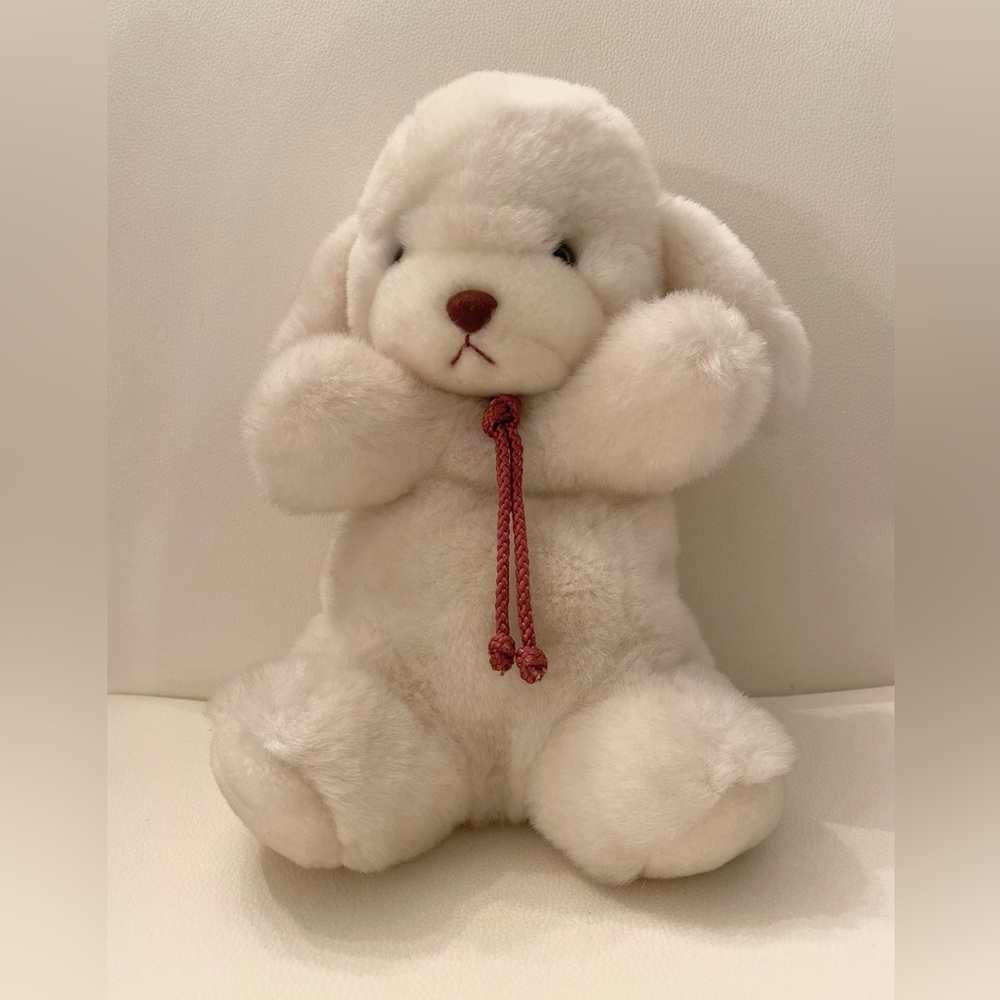 Vintage 1982 GUND smooch puppy plush toy with rattle tail